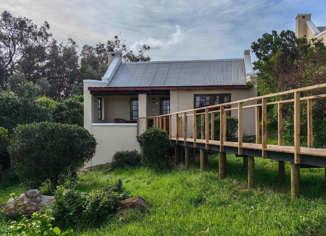 Oyster Bay Lodge Екстериор снимка